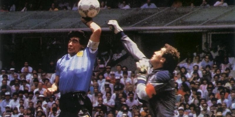 Bàn Tay Của Chúa – Diego Maradona