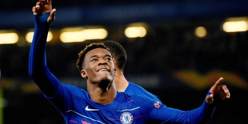 Chelsea từng bị cấm chuyển nhượng vì sai phạm hợp đồng