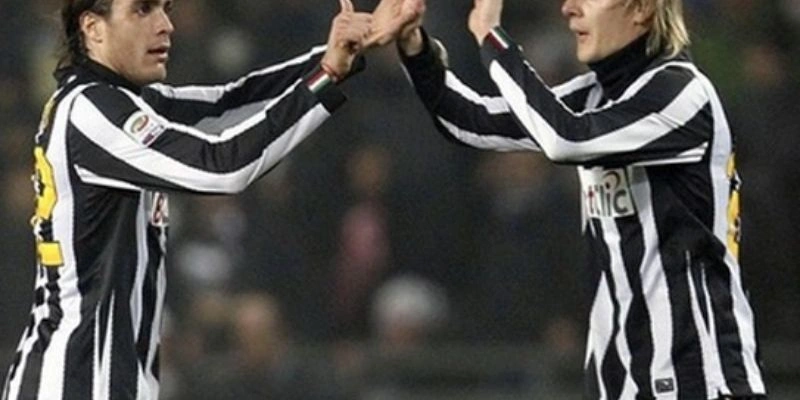 Juventus bị tước danh hiệu vì scandal Calciopoli
