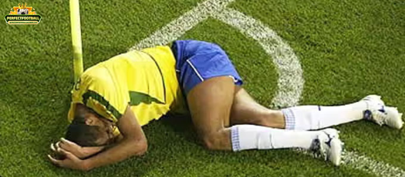 Sự kiện Rivaldo ăn vạ dưới góc nhìn truyền thông và mạng xã hội