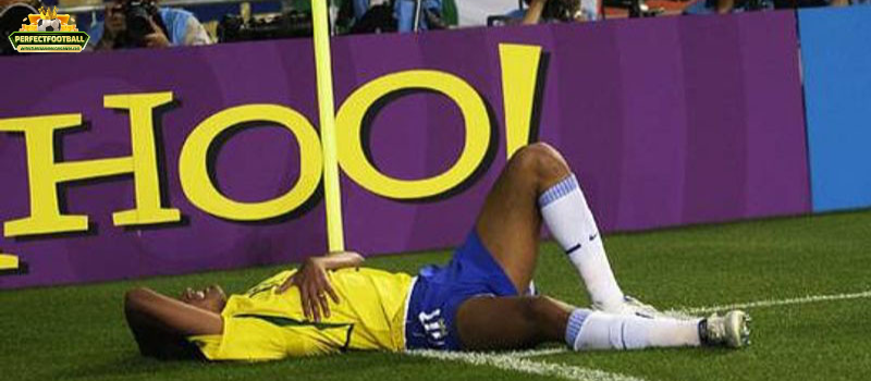 Cầu thủ người Brazil Rivaldo ăn vạ ở World Cup năm 2002