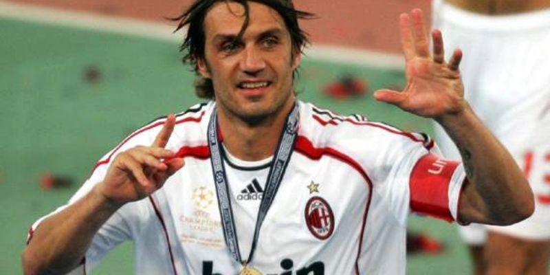 Maldini: Biểu Tượng Bất Tử Của AC Milan Và Nghệ Thuật Phòng Ngự 4 Maldini