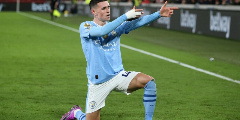 Phil Foden: Từ Thần Đồng Đến Biểu Tượng Mới Của Bóng Đá Anh 4 Phil Foden